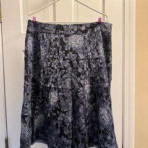 Ann Taylor Black and Gray Floral A-Line Skirt